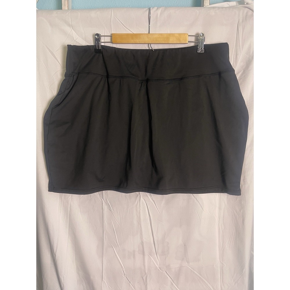 Real essentials women's black athletic Skort size 2 X